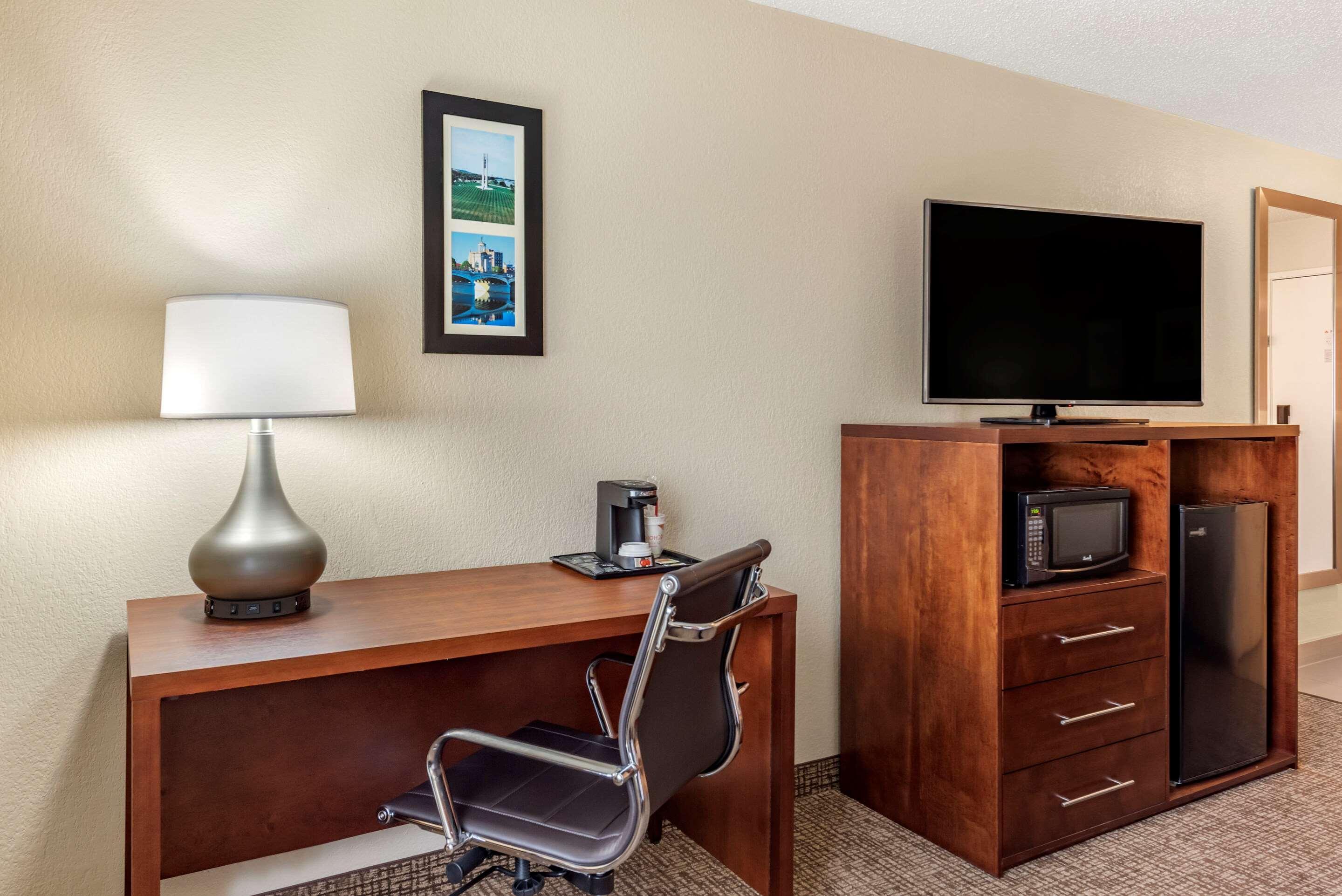 Comfort Inn & Suites Middletown - Franklin Esterno foto