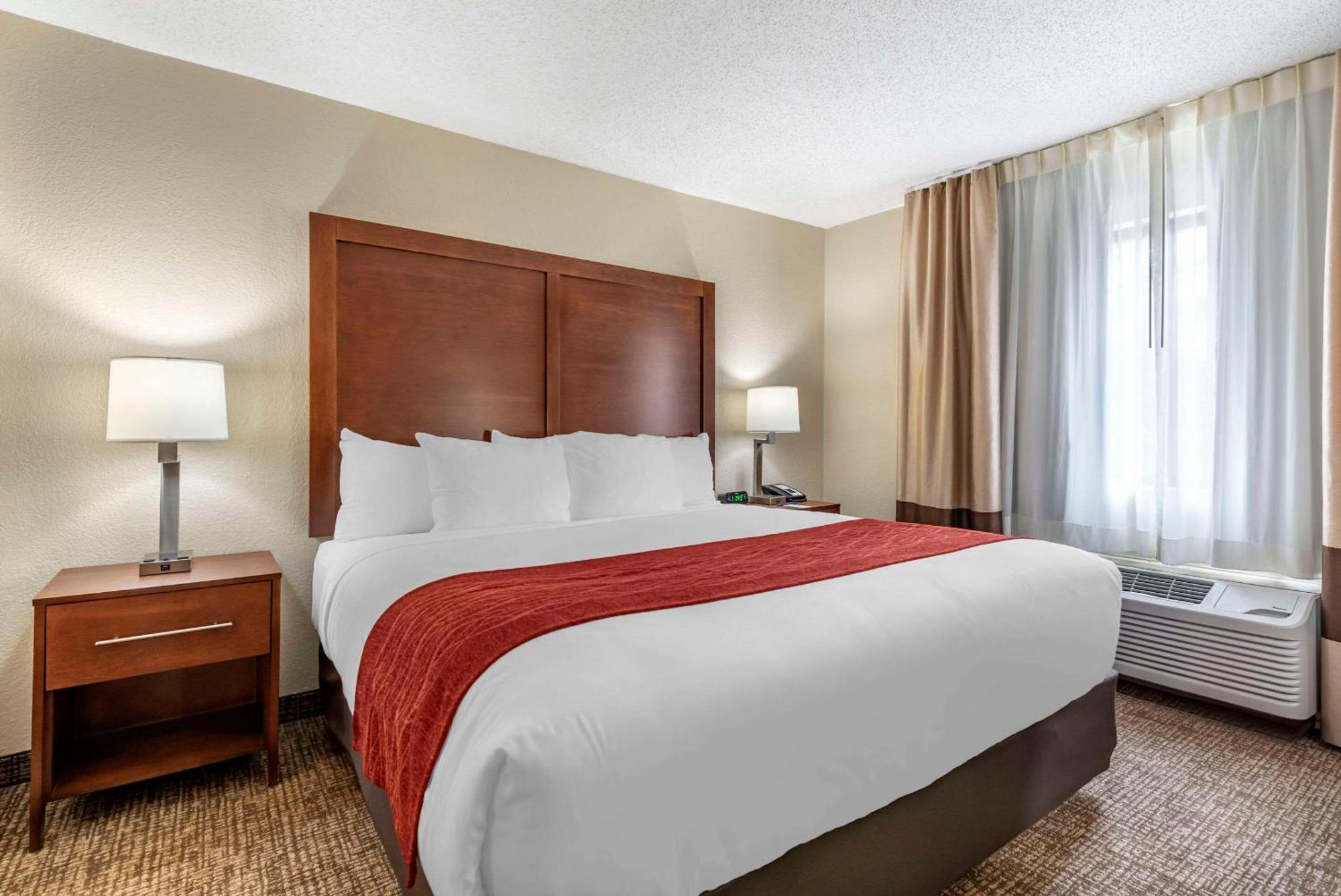 Comfort Inn & Suites Middletown - Franklin Esterno foto