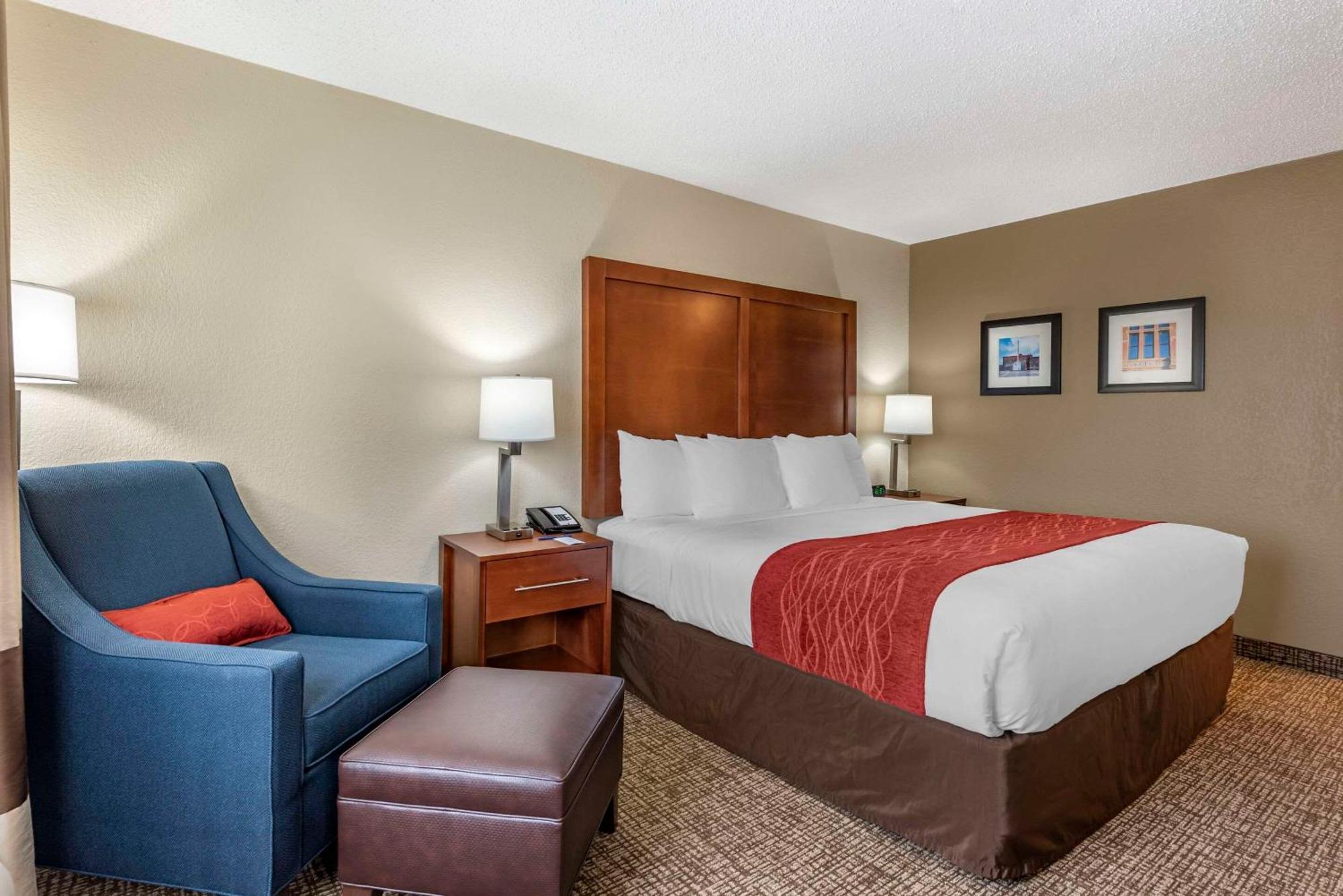 Comfort Inn & Suites Middletown - Franklin Esterno foto