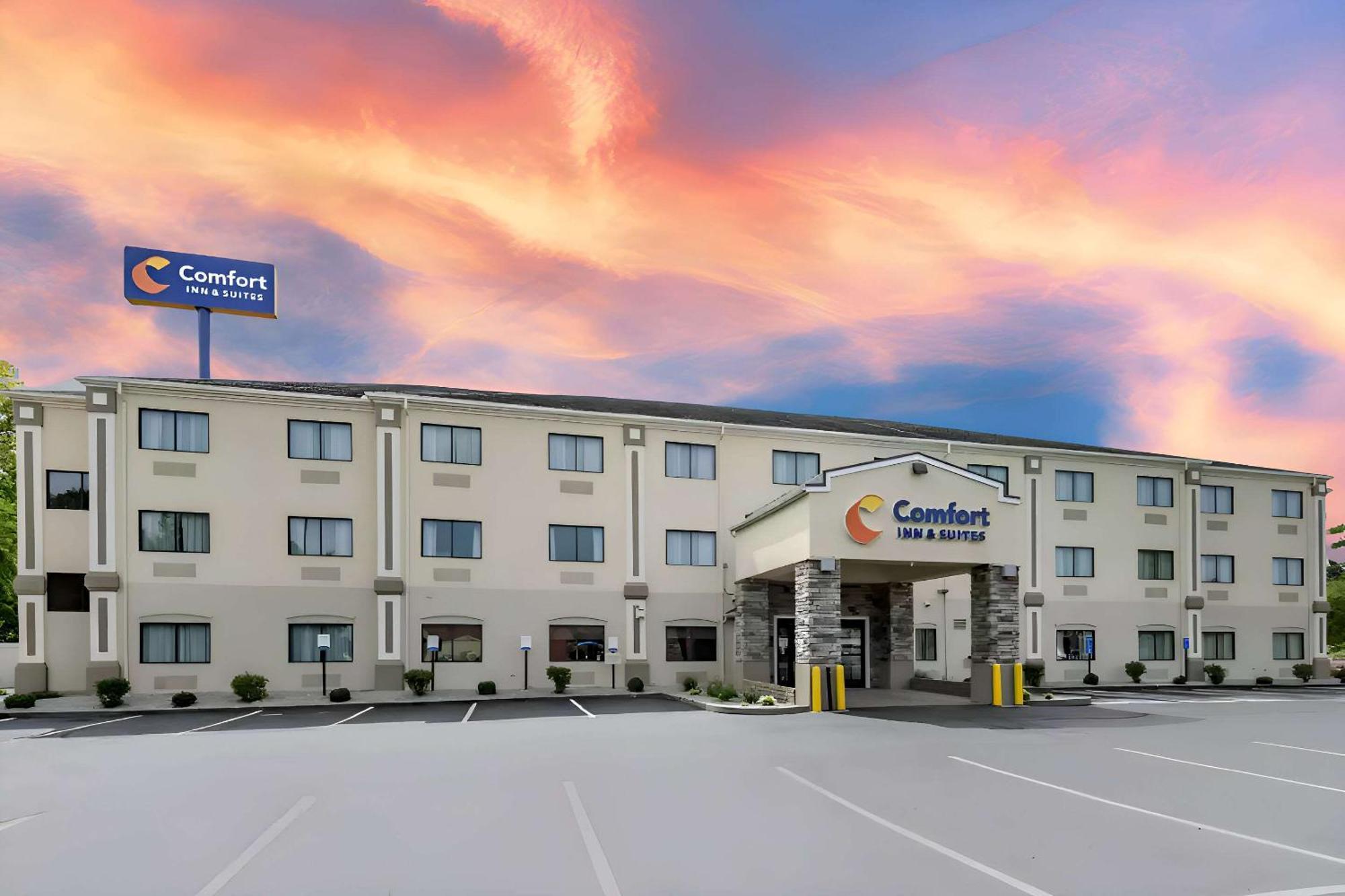 Comfort Inn & Suites Middletown - Franklin Esterno foto